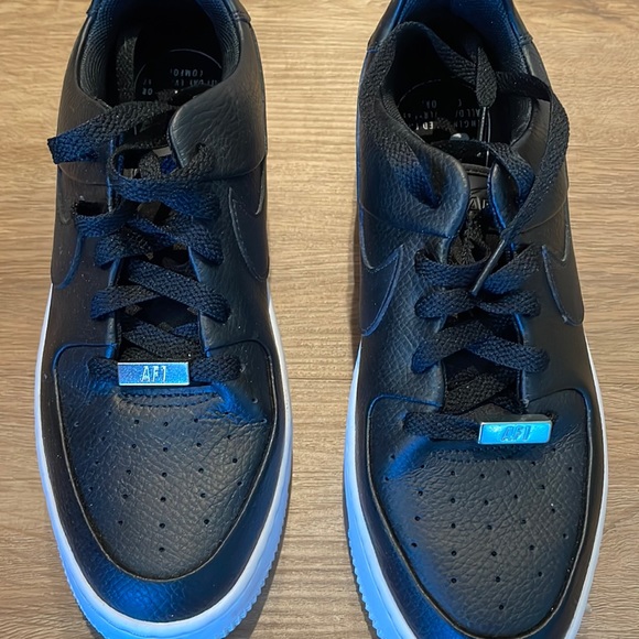 Women’s Nike Air Force ones , black 8.5 - Picture 1 of 4